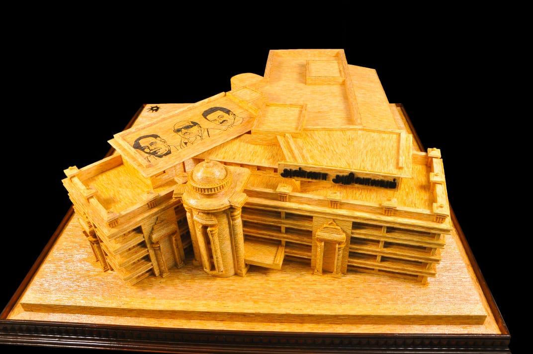 Makkah Sculpture